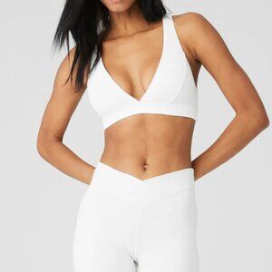 NWOT Alo Yoga - Alosoft Show Stopper Bra - White Size small